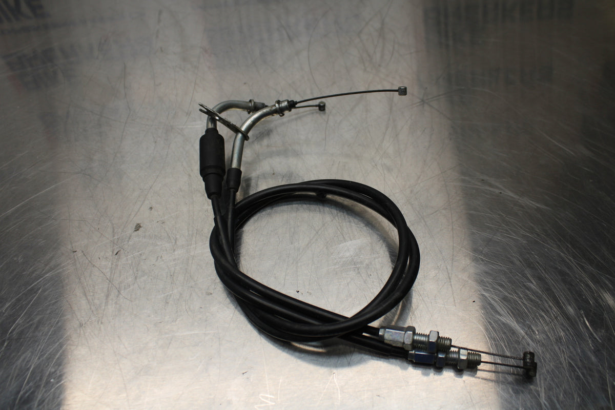 11 SUZUKI GSXR1000 THROTTLE CABLES LINES BB142