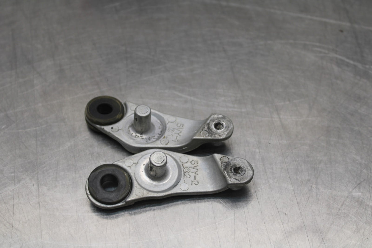 08-16 YAMAHA YZF R6 FRONT GAS TANK BRACKET MOUNT BB798