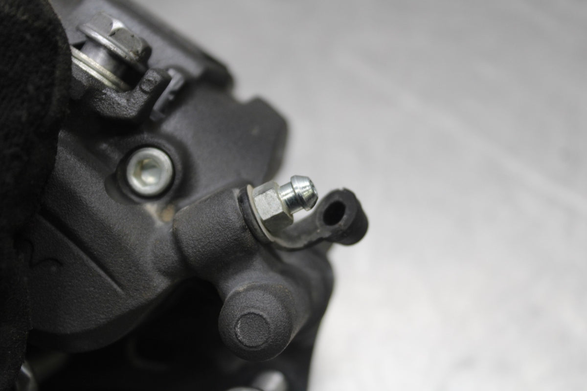 24-25 KAWASAKI NINJA 500 EX500J ABS LEFT FRONT BRAKE CALIPER BB934