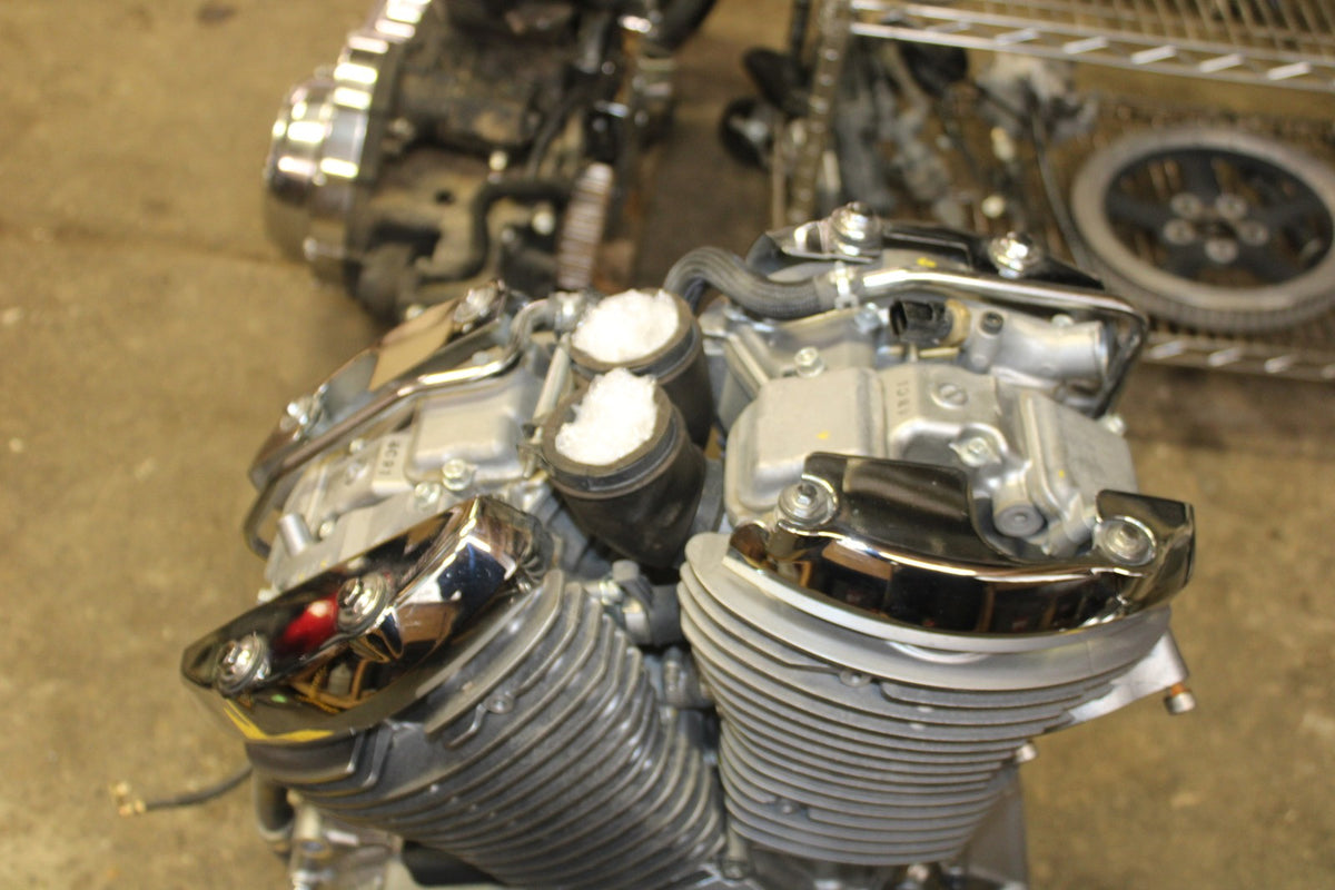 15 SUZUKI BOULEVARD C50 9376km!! ENGINE MOTOR BB775
