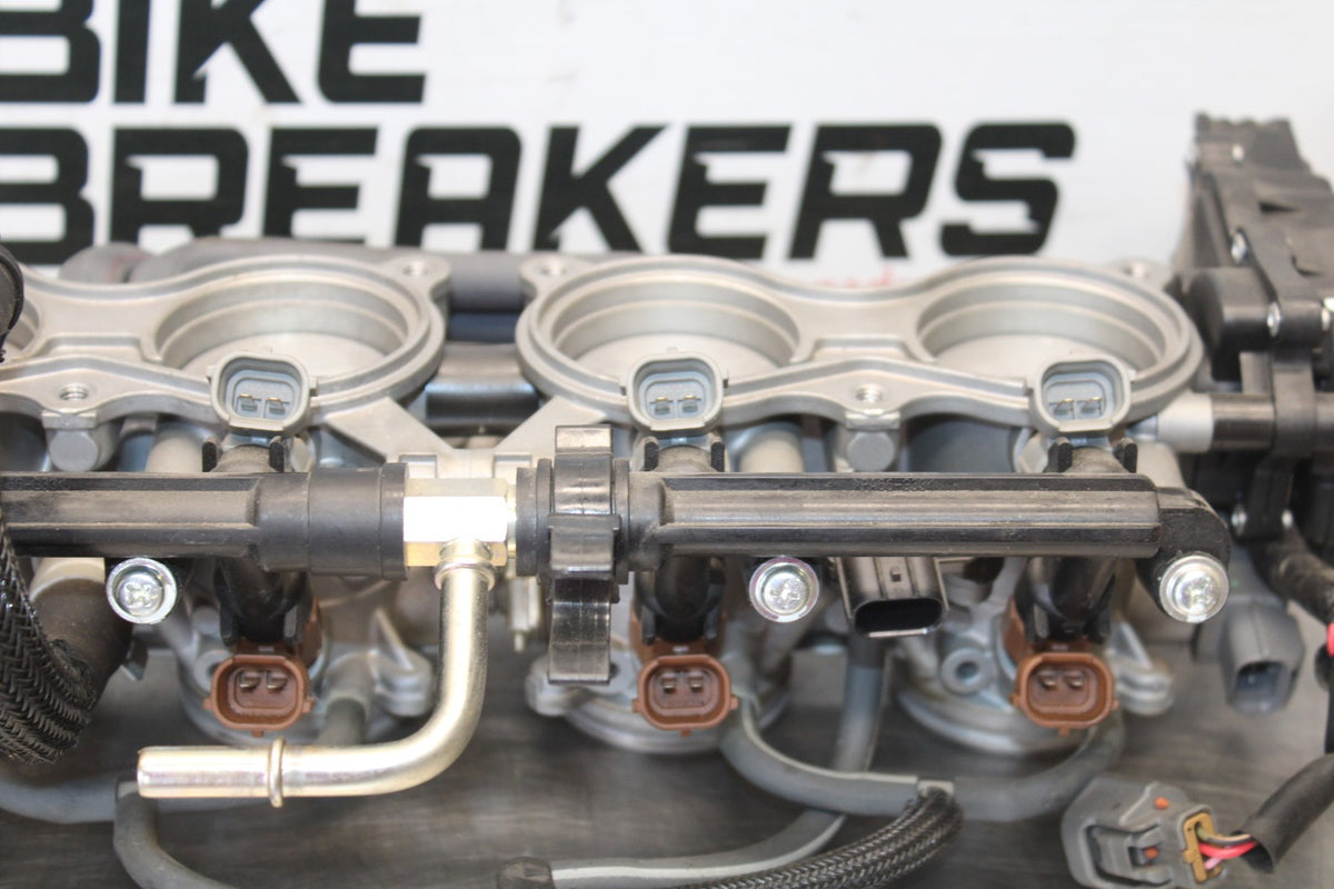 08-10 SUZUKI GSXR 600 MAIN FUEL INJECTORS / THROTTLE BODIES BB765