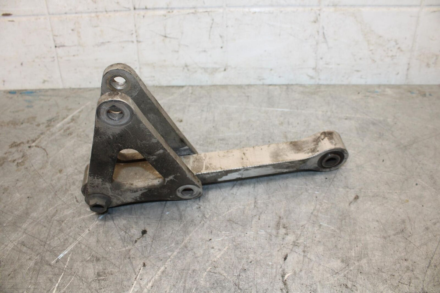 04-06 YAMAHA YZF R1 REAR DOGBONE SHOCK LINKAGE LINK BB432