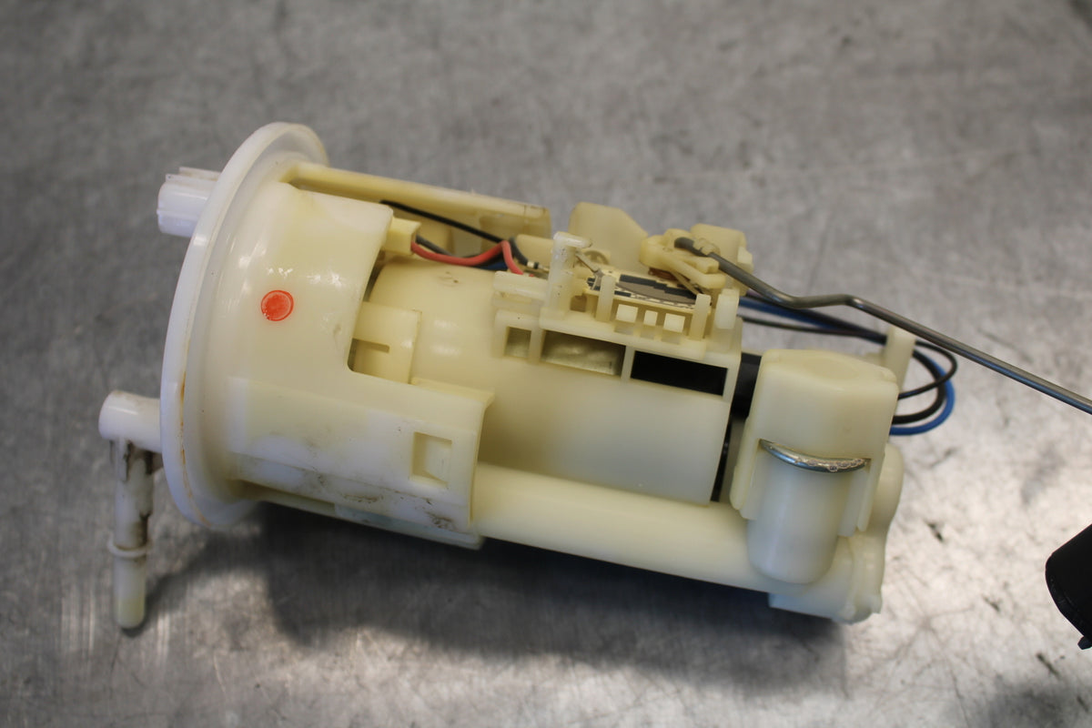 07-09 YAMAHA FZ6 FUEL PUMP GAS PETROL SENDER UNIT 5VX-13907-02-00 BB713