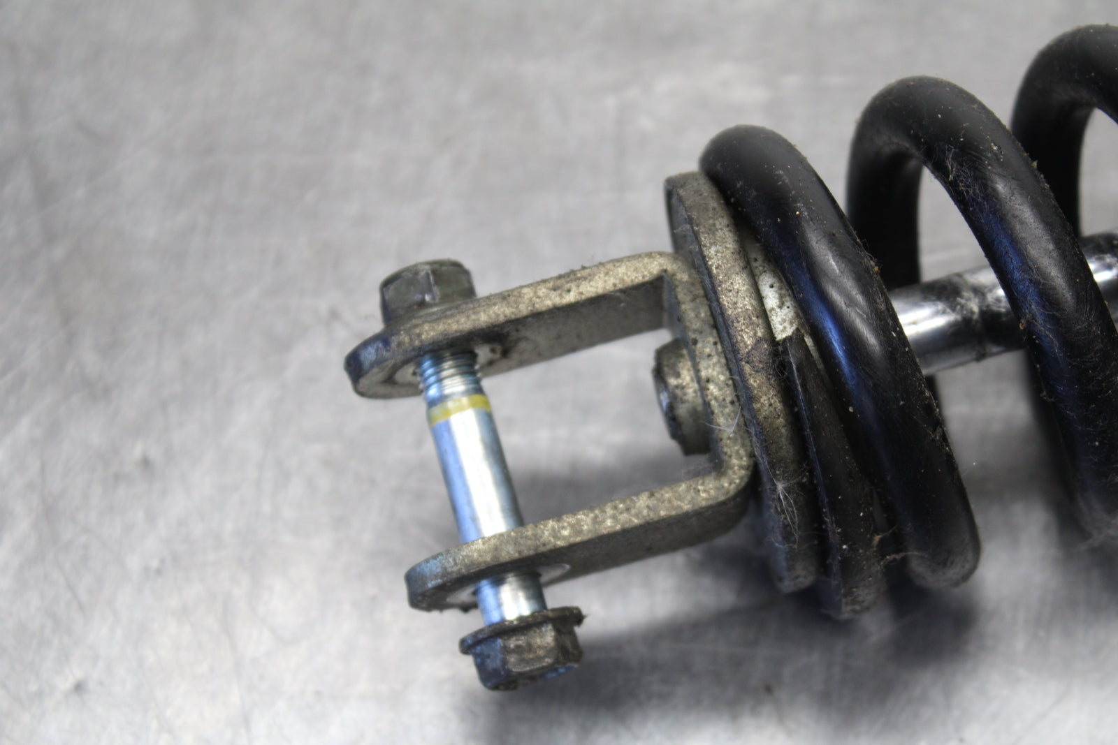 04 SUZUKI INTRUDER 800 REAR BACK SHOCK ABSORBER BB758