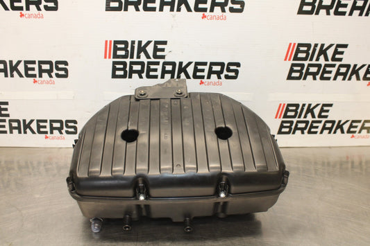 15-26 SUZUKI GSXR600 AIRBOX AIR INTAKE FILTER BOX BB888