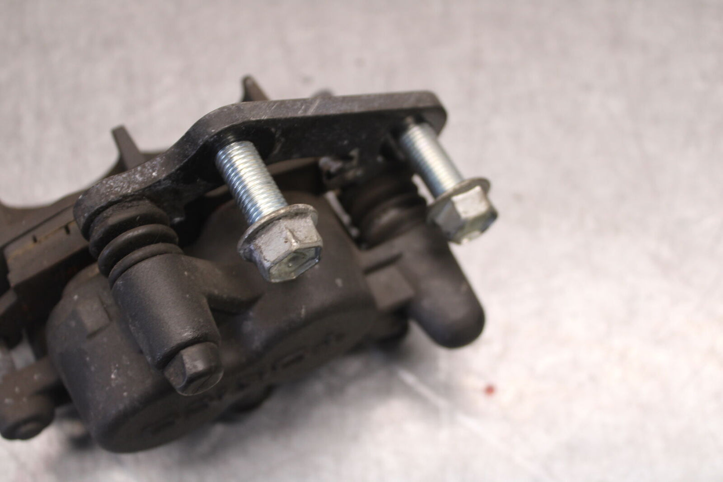 17-24 SUZUKI SV650 RIGHT LEFT FRONT BRAKE CALIPER SET PAIR CALIPERS BB706