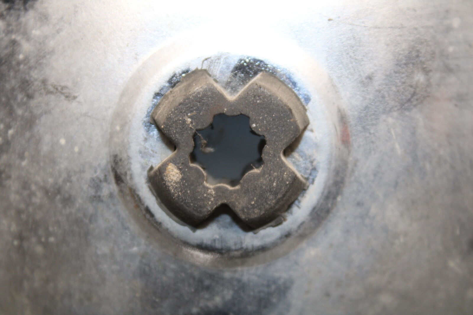 05-09 SUZUKI BOULEVARD C90 HEADLIGHT CASE HOUSING BUCKET BB692