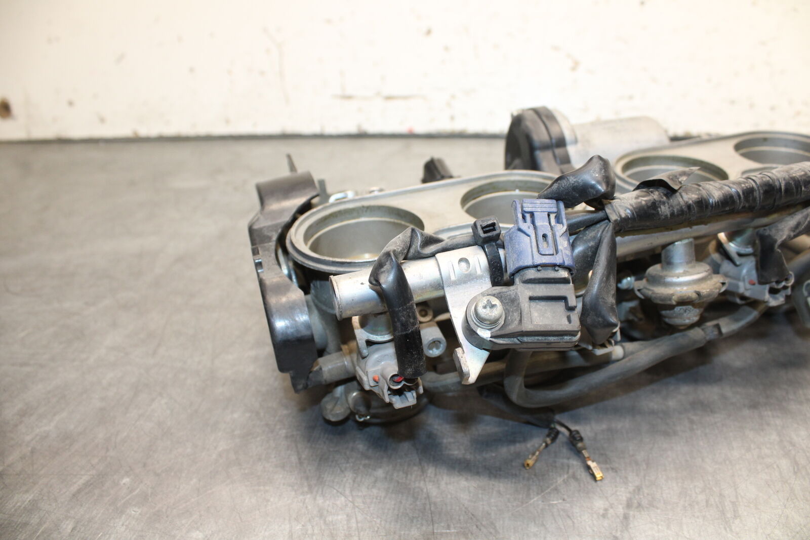 07-08 YAMAHA YZF R1 MAIN FUEL INJECTORS / THROTTLE BODIES BB724