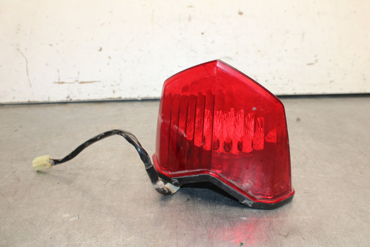 09-15 YAMAHA FZ6R REAR TAIL TAILLIGHT BACK BRAKE LIGHT  BB686