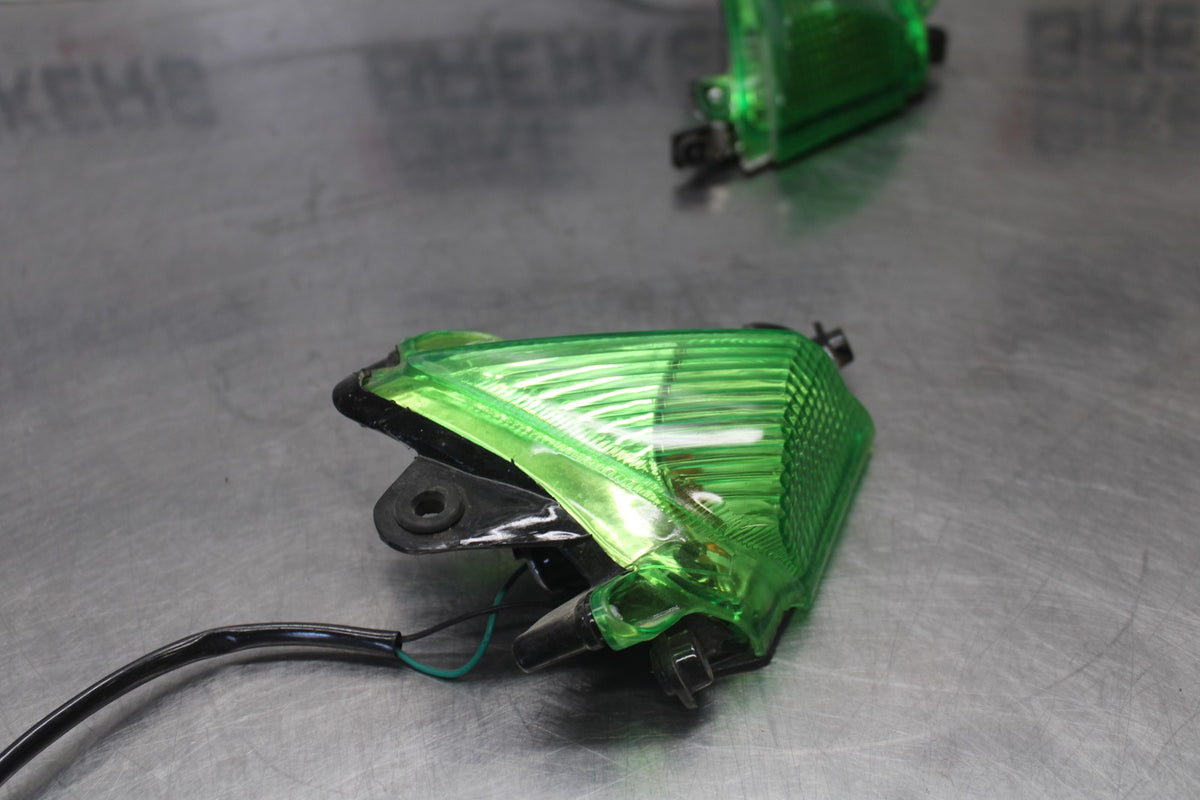 04-05 KAWASAKI NINJA ZX10R AFTERMARKET FRONT LEFT RIGHT TURN SIGNALS LIGHT BB931