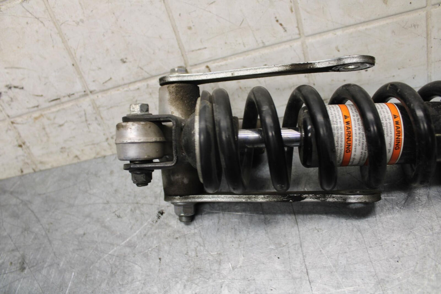 2007 Suzuki Boulevard M50B REAR BACK SHOCK ABSORBER LINK 62100-41F10 BB537