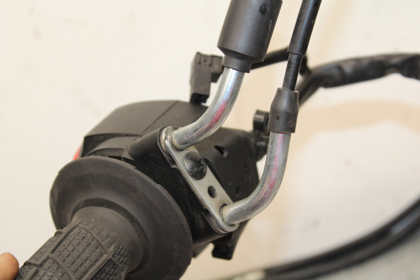 08-10 SUZUKI GSXR 600 RIGHT CLIP ON HANDLE KILL OFF START SWITCH SWITCHES BB753