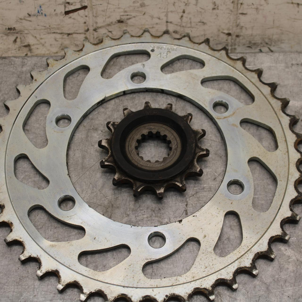 19 YAMAHA YZF R3 FRONT AND REAR BACK SPROCKET BB56