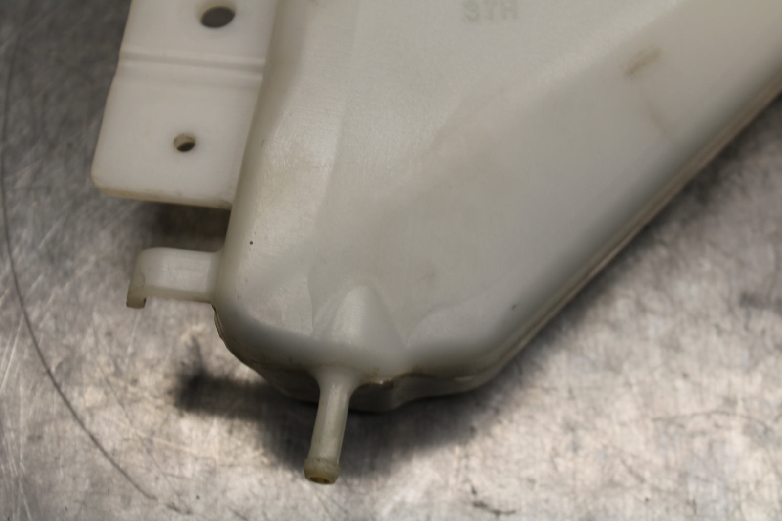 08-10 SUZUKI GSXR750 COOLANT WATER TANK RESERVOIR BOTTLE BB119