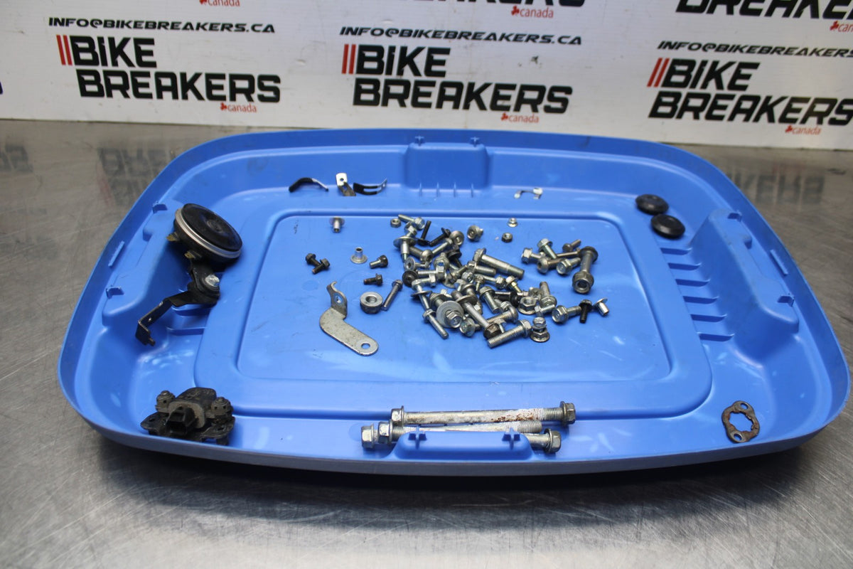 08 HONDA CBR125R BOLTS HARDWARE MOTOR SCREWS BB839