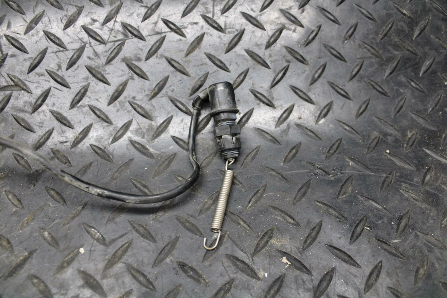 84-85 YAMAHA VIRAGO 1000 REAR  BRAKE STOP SWITCH BB173