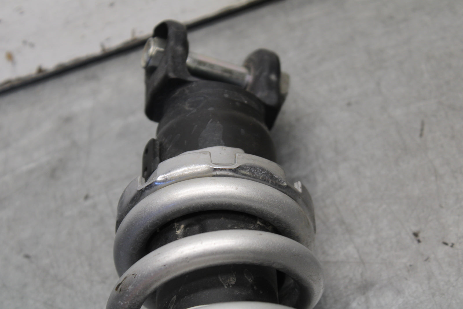 16-21 YAMAHA XSR900 REAR BACK SHOCK ABSORBER SUSPENSION BB664