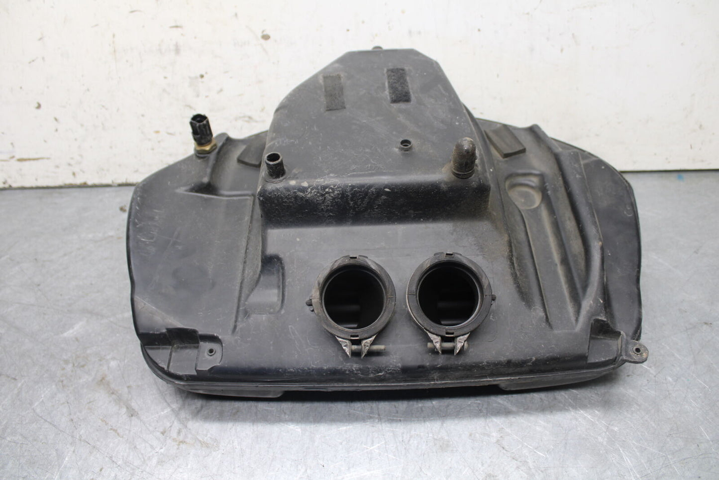 05-09 SUZUKI BOULEVARD C90 AIRBOX AIR INTAKE FILTER BOX BB692