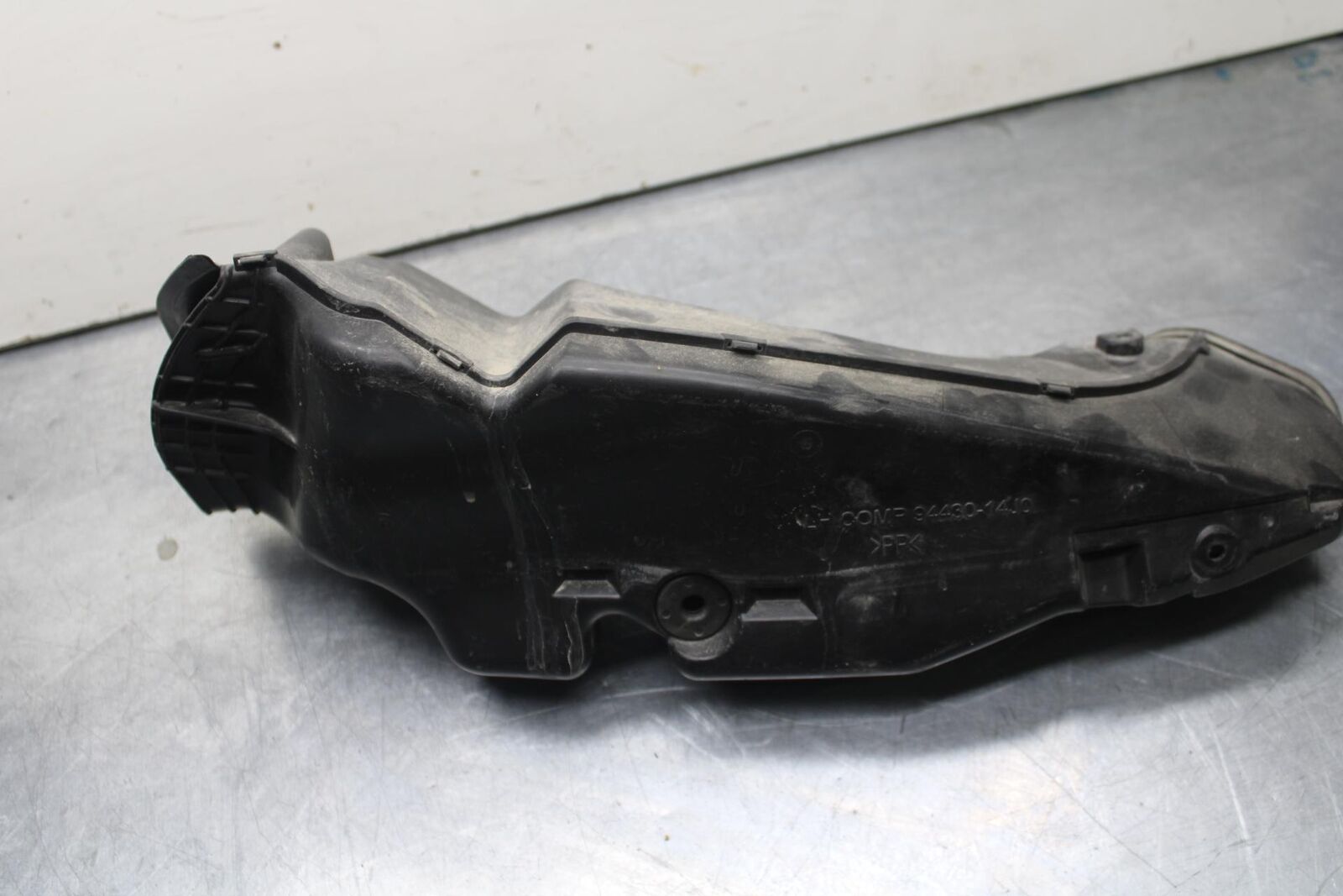 2011 Suzuki GSXR600 RIGHT LEFT AIR INTAKE DUCTS BB605