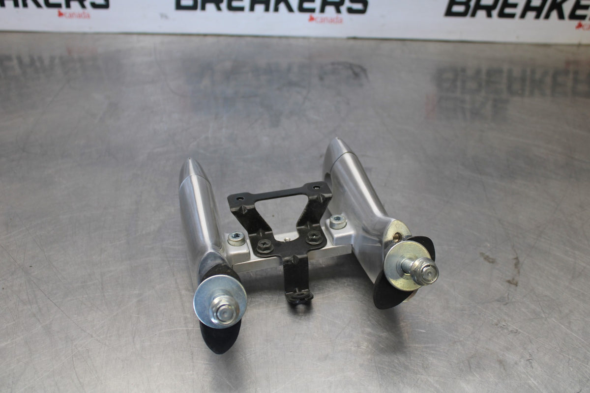 07 SUZUKI BOULEVARD M50 HANDLEBAR RISERS BB897