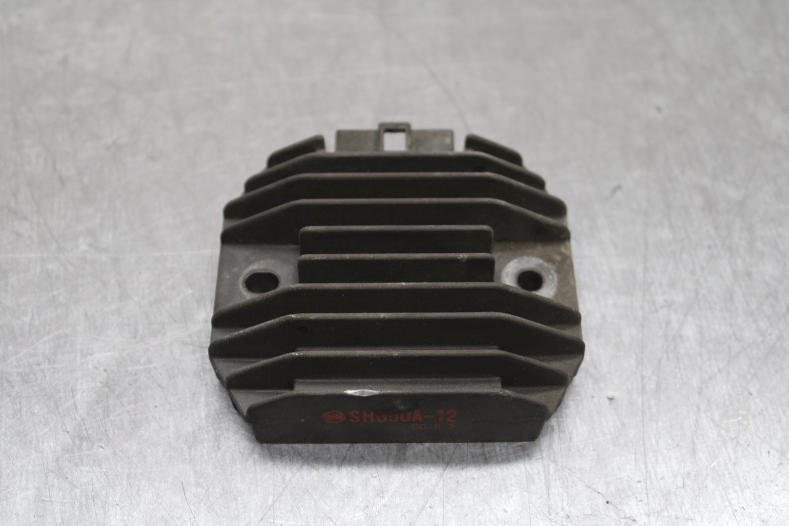 00-01 YAMAHA YZF R1 RECTIFIER VOLTAGE REGULATOR BB755