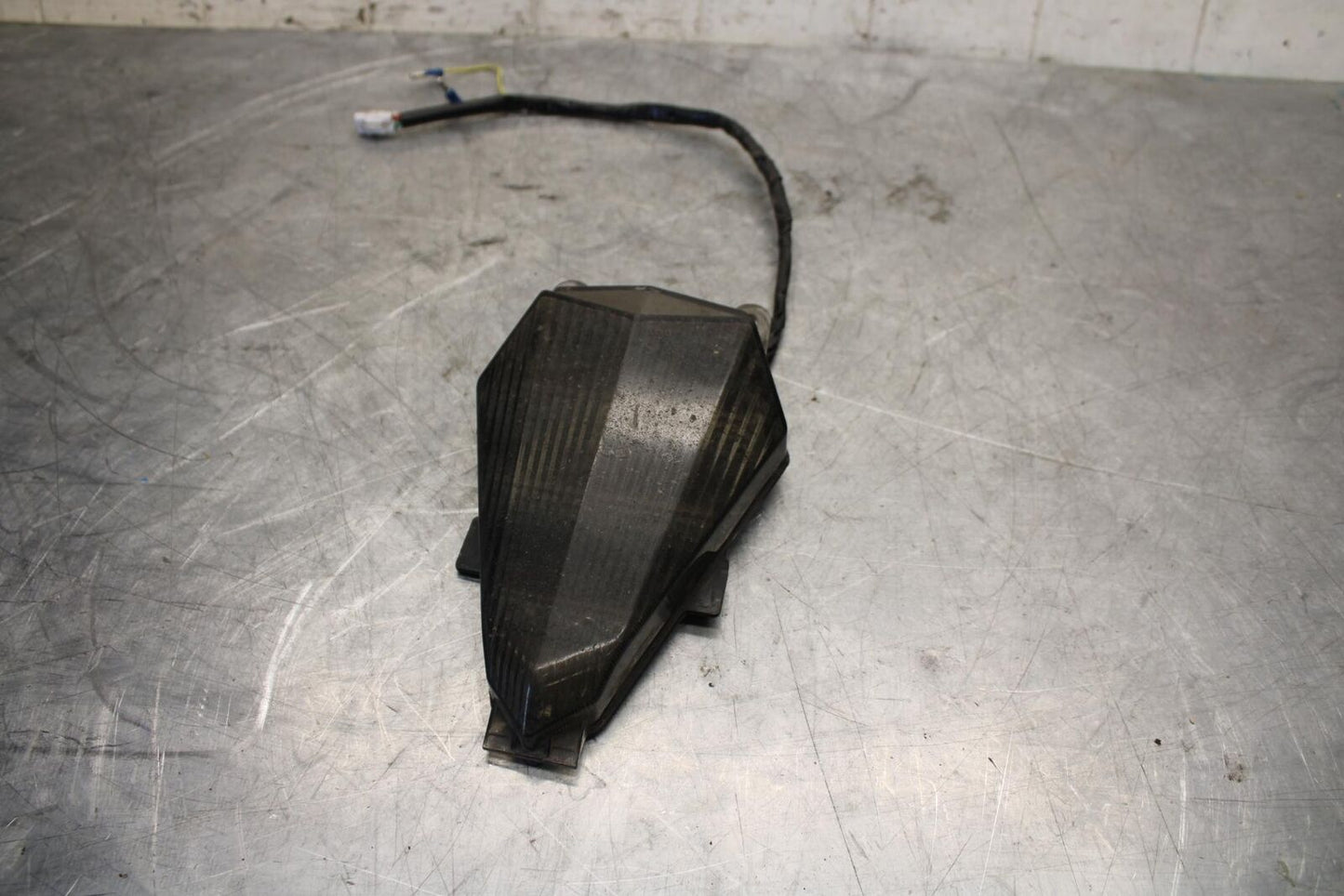 2008 Yamaha YZF R6 AFTERMARKET INTEGRATED TAILLIGHT TINT BRAKE LIGHT BB521