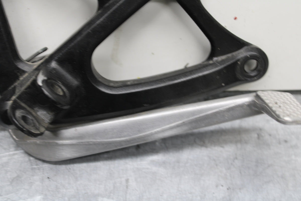 09-14 YAMAHA YZF R1 RIGHT REARSET REAR SET DRIVER FOOT PEG REST STOP BB118