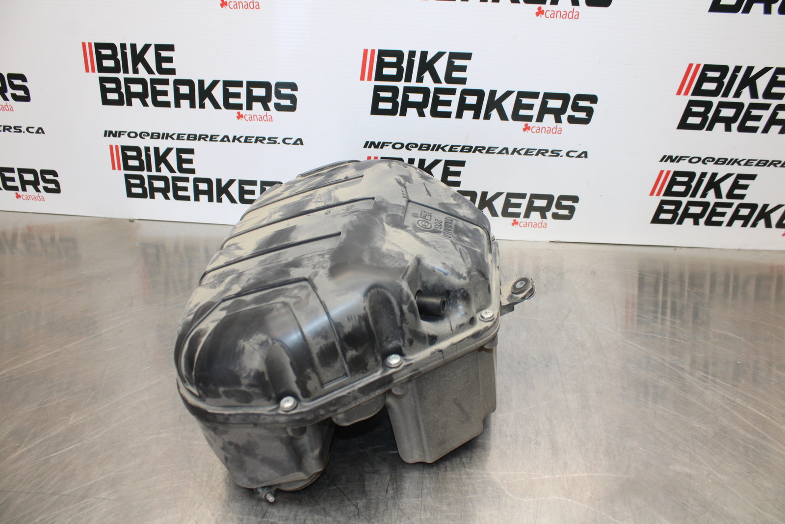 09-15 YAMAHA FZ6R AIRBOX AIR INTAKE FILTER BOX BB161