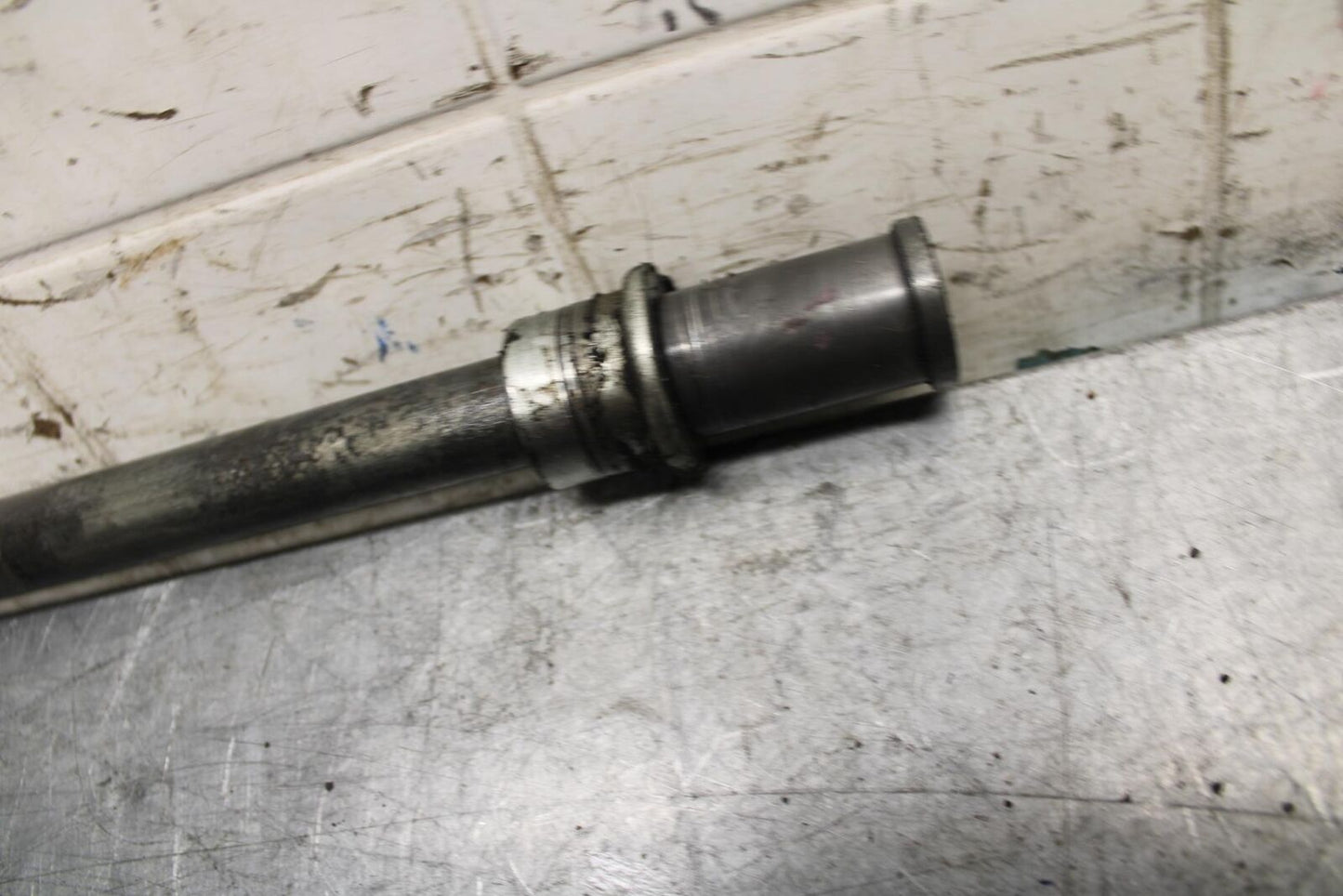 2001 Kawasaki Ninja ZX6 ZX600E FRONT WHEEL RIM AXLE PIVOT BOLT BB547