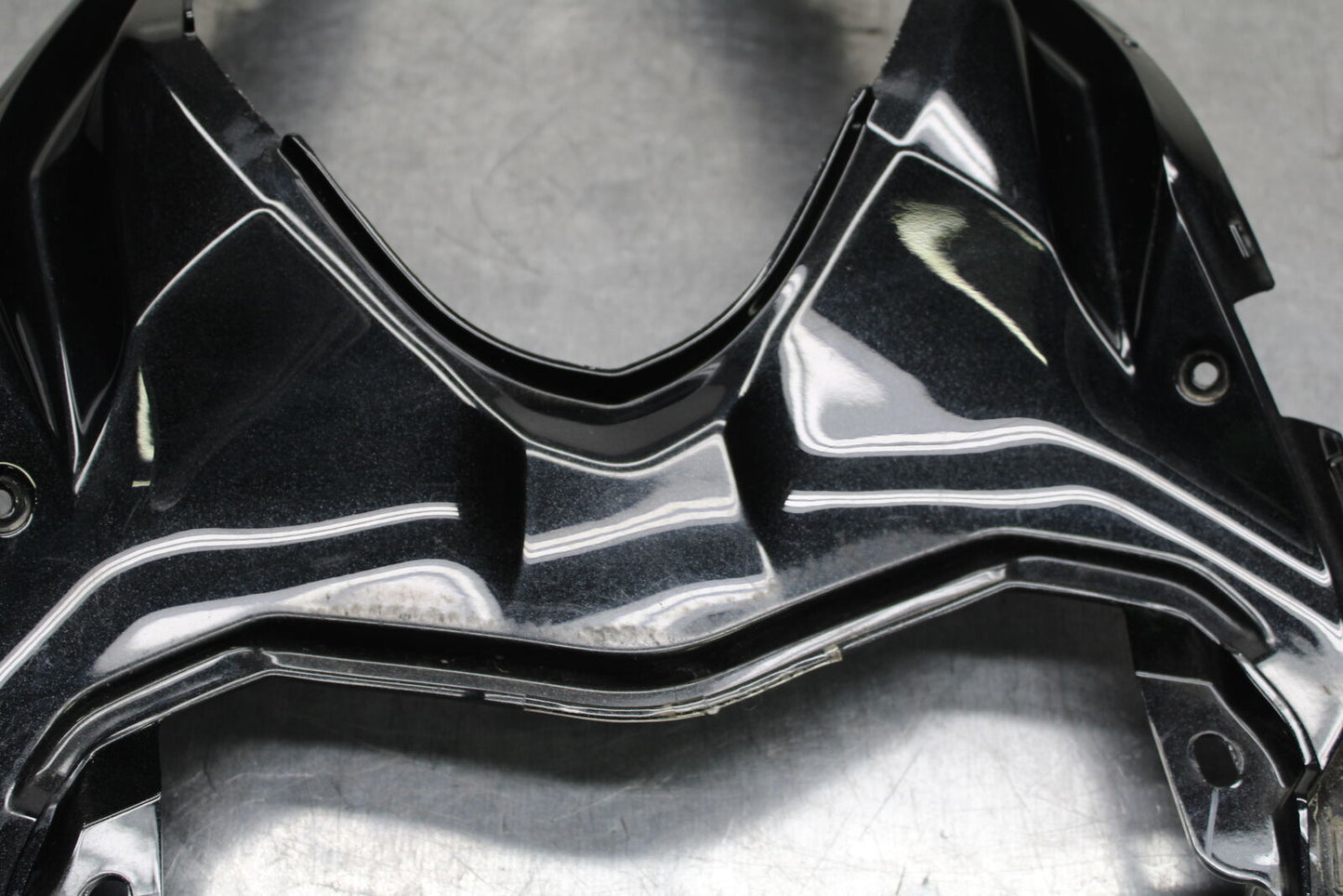 19-22 KAWASAKI Z400 CENTER REAR BACK TAIL FAIRING COWL BB738