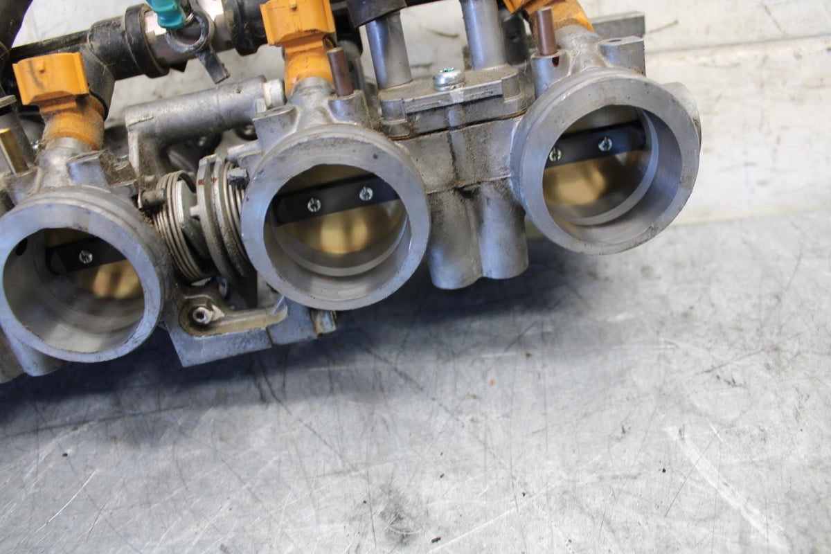 2009 Honda CBR600RR MAIN FUEL INJECTORS / THROTTLE BODIES 16401-MFJ-A01 BB536