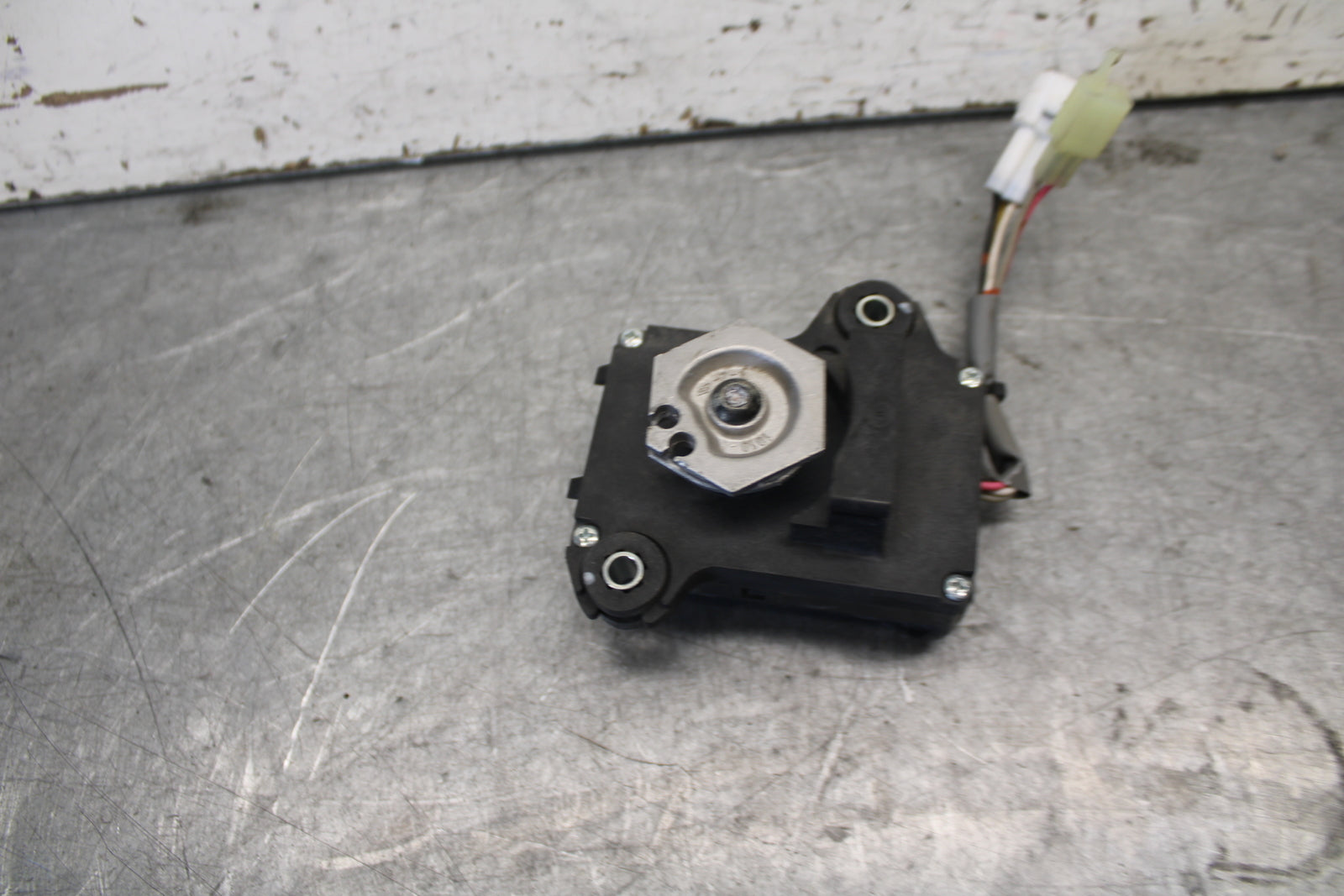 13-18 KAWASAKI NINJA ZX6R EXHAUST VALVE SERVO MOTOR BB682