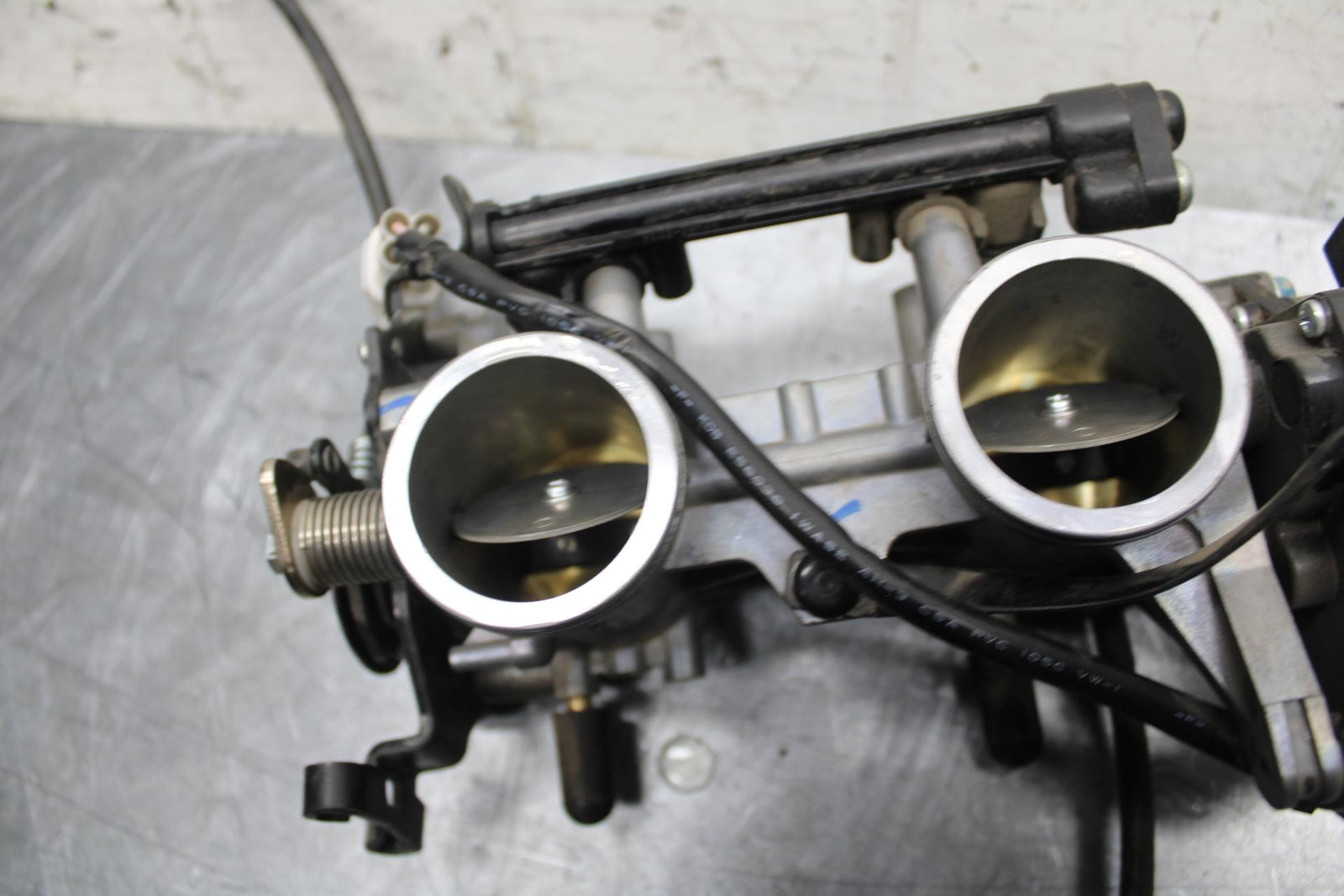 15-17 KAWASAKI EX 650 NINJA  EX 650 ABS FUEL INJECTORS / THROTTLE BODIES BB494