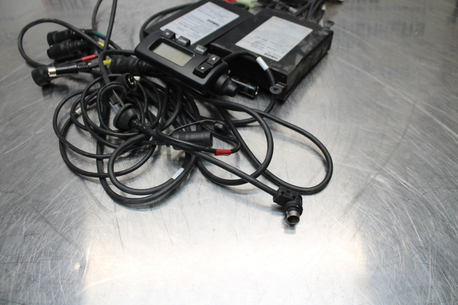 09 YAMAHA ROYAL STAR XVZ1300TF VENTURE CB RADIO STEREO CONTROL UNIT BB151
