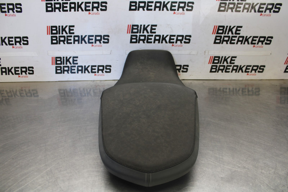 19 BMW F750GS FRONT REAR SEAT SADDLE BB938