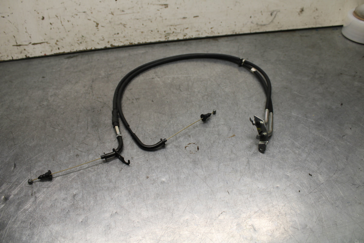 15-17 YAMAHA YZF R3 THROTTLE CABLES LINES BB111
