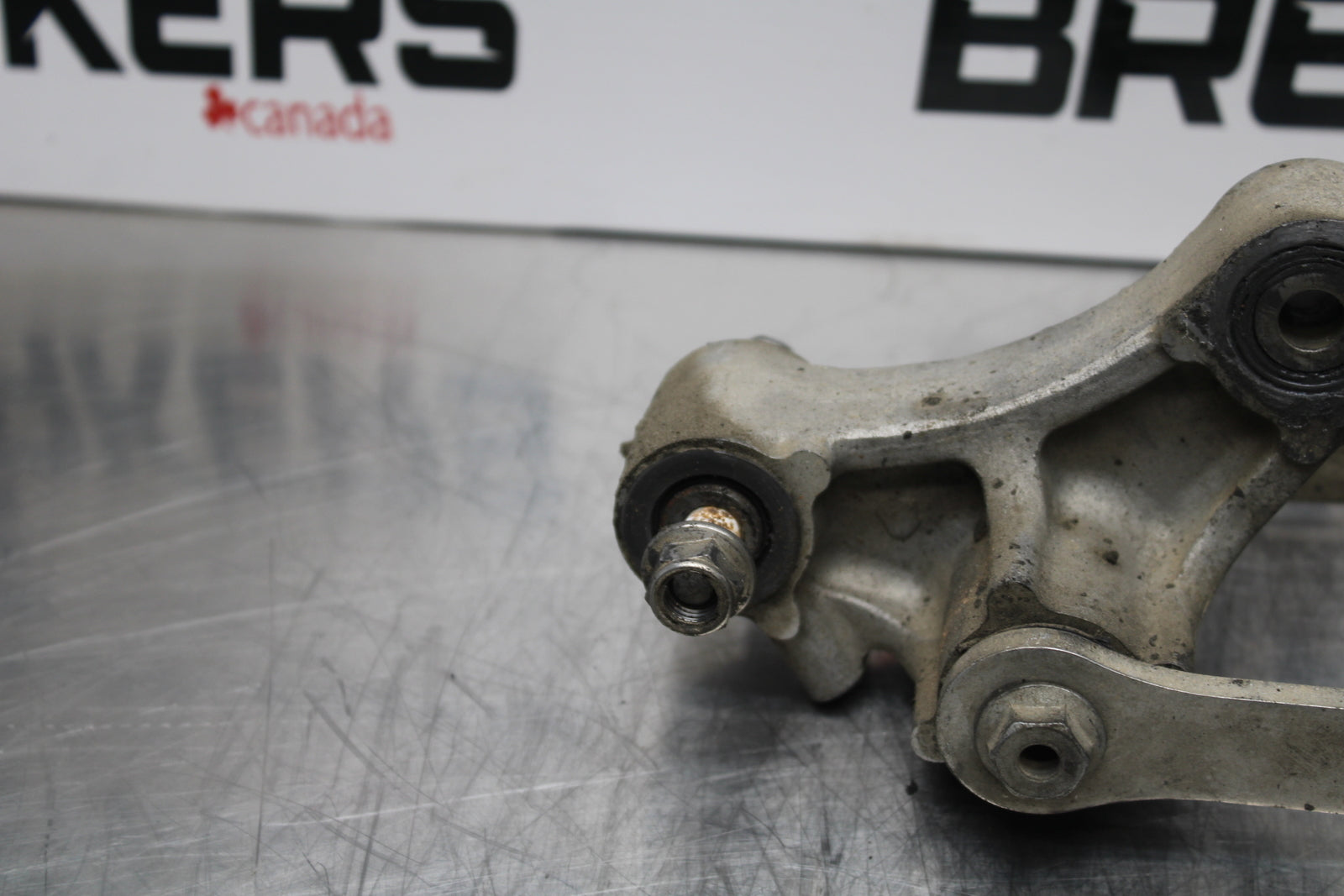 04-05 KAWASAKI NINJA ZX10R REAR DOGBONE SHOCK LINKAGE LINK BB163