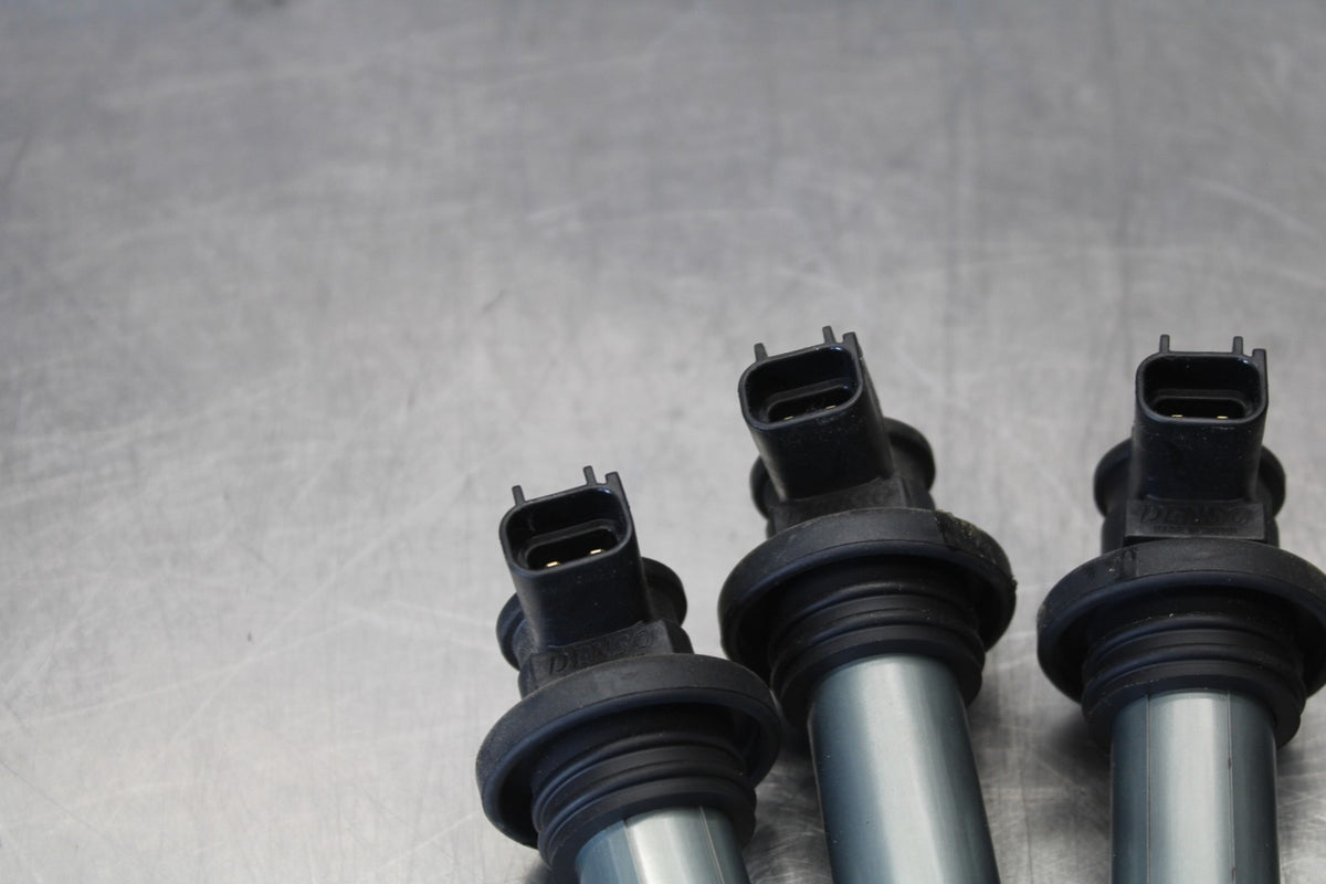 15-26 SUZUKI GSXR600 IGNITION COILS COIL SPARK PLUG CAPS BB888