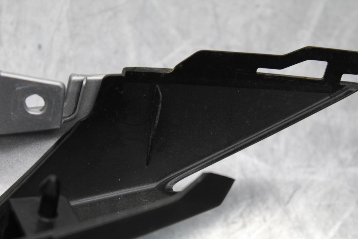 19-21 YAMAHA YZF R3 LEFT RIGHT FRONT SIDE SEAT PANEL TRIM COWL PAIR BB588