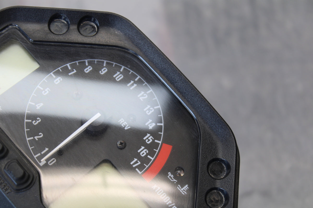 05-06 HONDA CBR600RR SPEEDO TACH GAUGES CLUSTER SPEEDOMETER TACHOMETER BB159