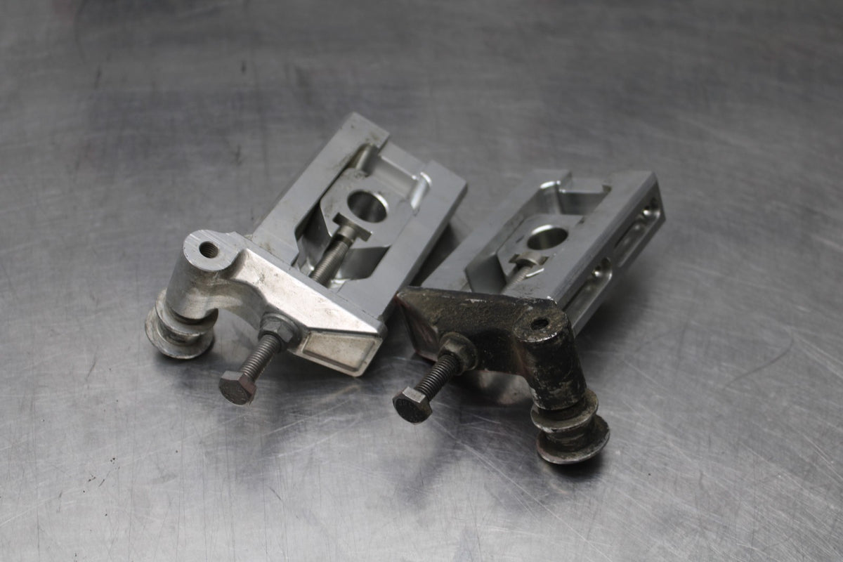 13-15 HONDA CBR500R SWINGARM CHAIN TENSIONER ADJUSTMENT BRACKETS  BB834