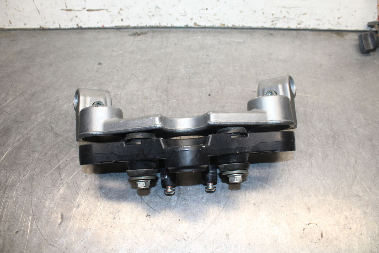 04-05 SUZUKI KATANA 750 GSX750F FORKS UPPER TRIPLE TREE CLAMP BB110