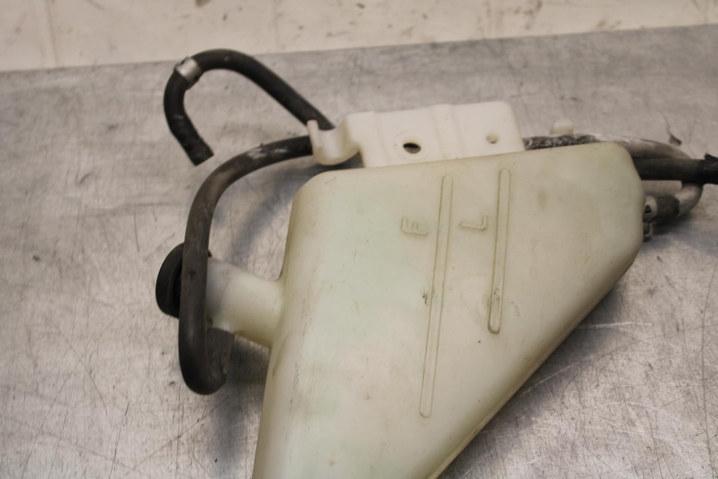 2008 Suzuki GSXR600 COOLANT WATER TANK RESERVOIR BOTTLE 17910-37H00 BB593