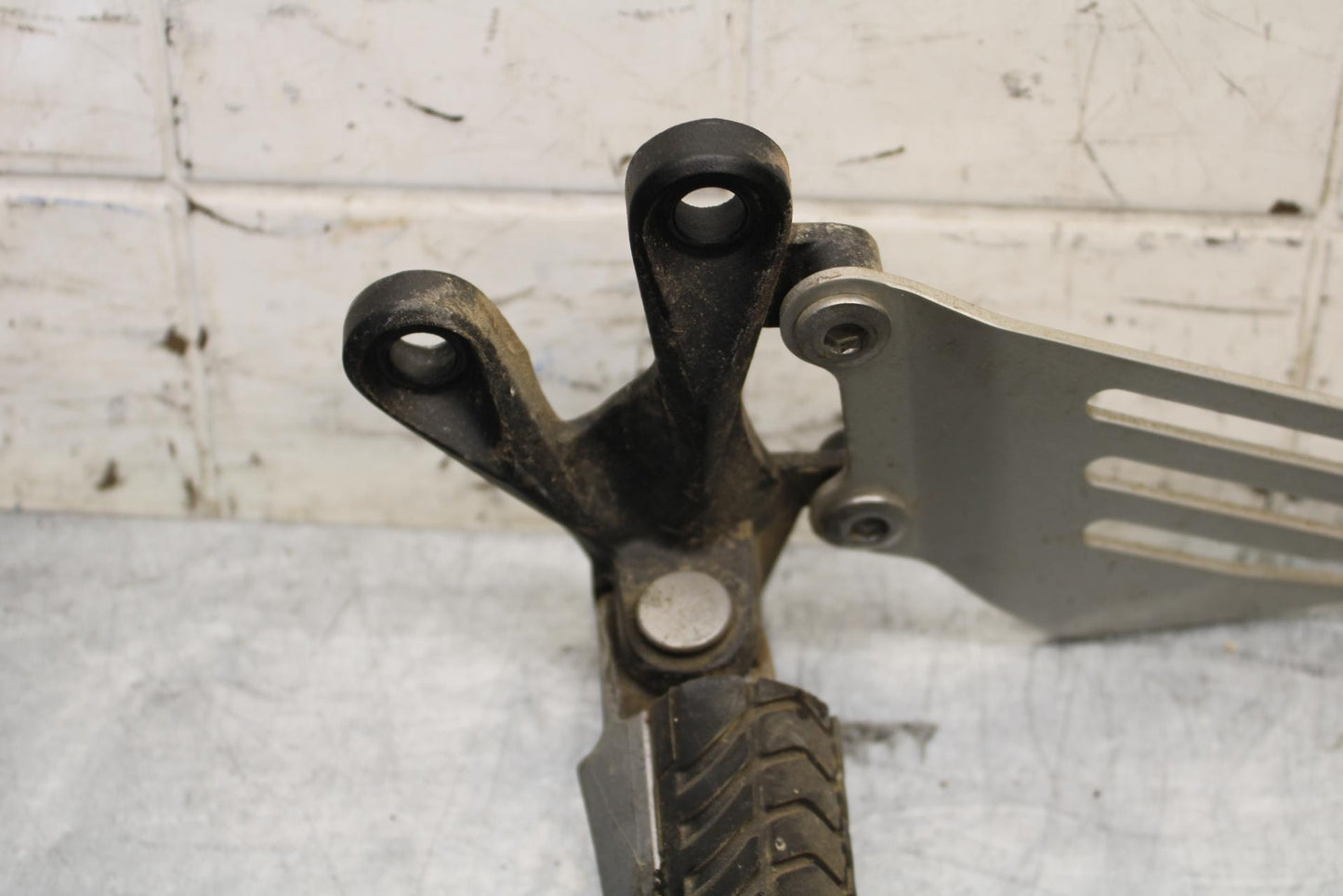 2012 Kawasaki Ninja ZX14R ZX1400E LEFT REARSET REAR SET DRIVER FOOT PEG REST BB6