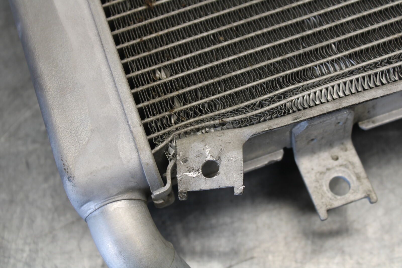 18-23 KAWASAKI NINJA 400 ENGINE RADIATOR MOTOR COOLER COOLING RADIATER BB679