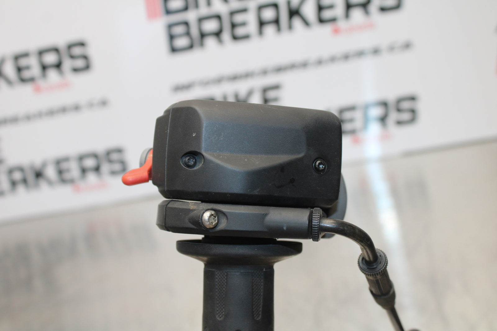 06-12 BMW F800ST THROTTLE CABLE LINE HOUSING GUIDE BB144