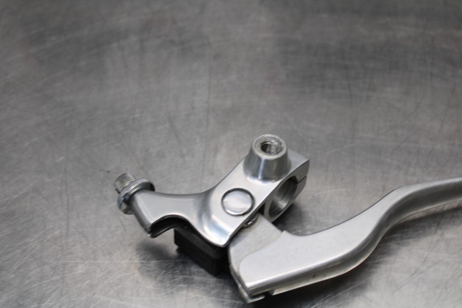 08 KAWASAKI VULCAN 900 LEFT HANDLEBAR CLIPON CLUTCH LEVER BB184