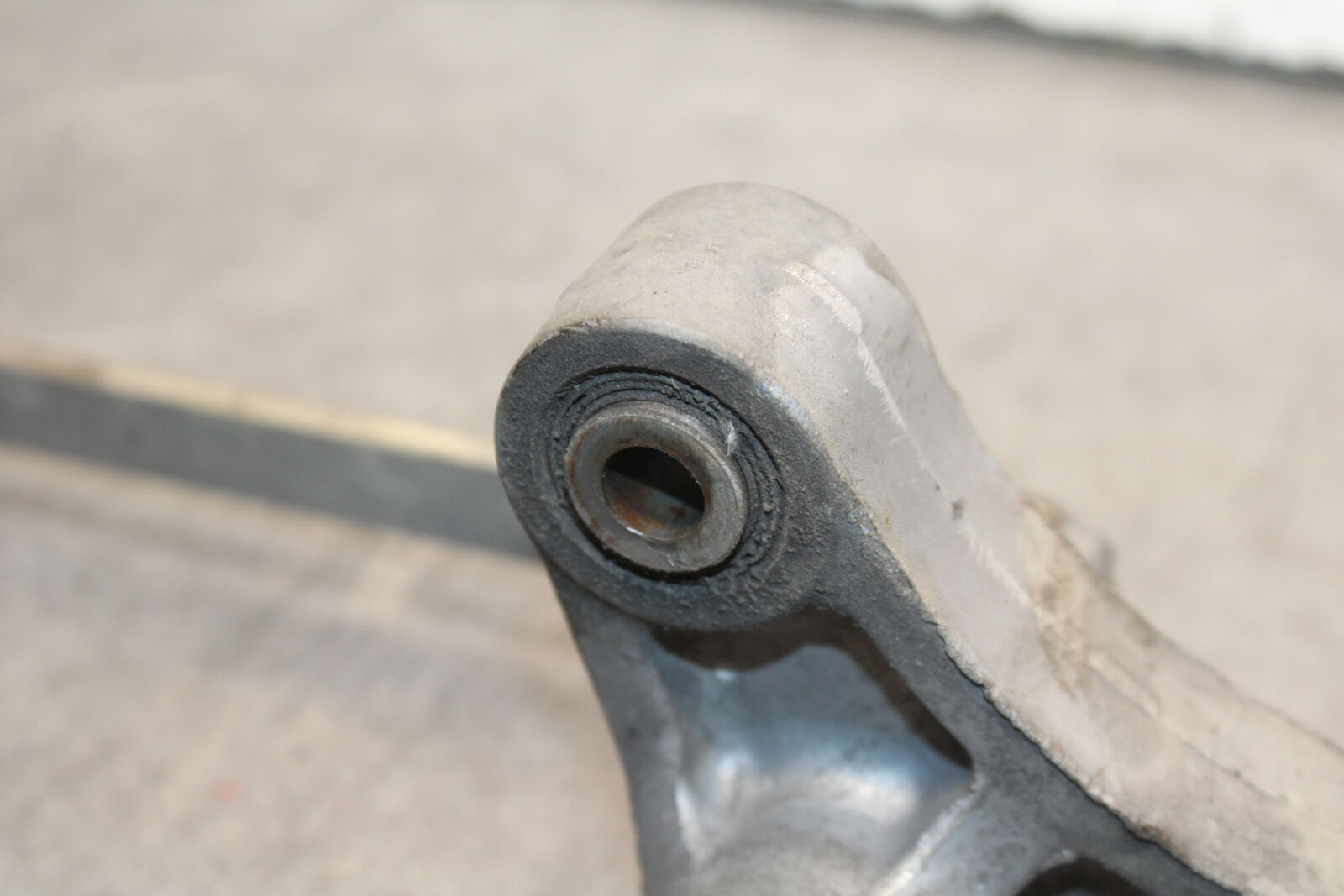 13-18 KAWASAKI NINJA ZX6R REAR DOGBONE SHOCK LINKAGE 39007-0045 39111-0316 BB666