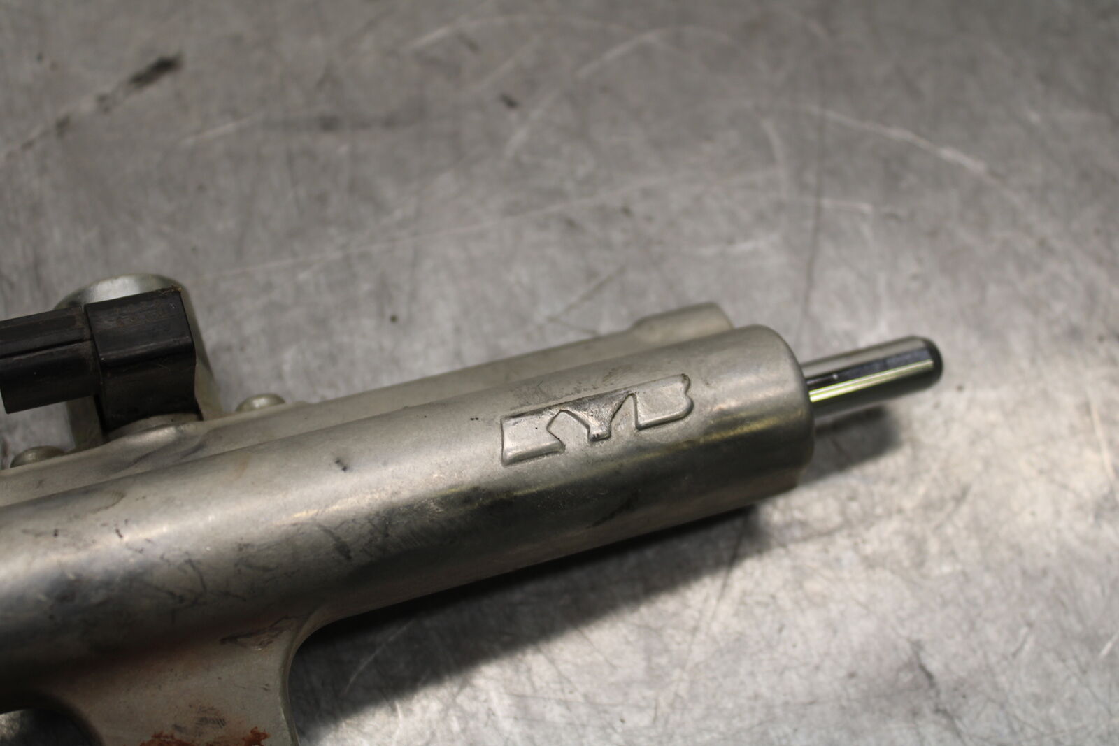 08-09 SUZUKI GSXR600 STEERING DAMPER STABILIZER BB728