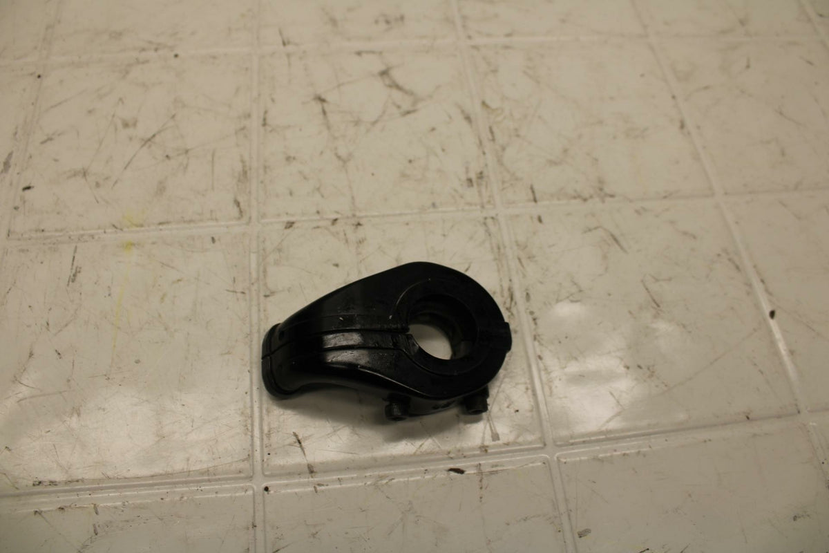 07 YAMAHA YZF R6 THROTTLE CABLE LINE HOUSING GUIDE BB284 B